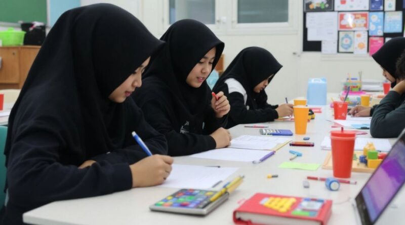 Kelas yang cerah dengan siswa aktif di SMK 1 Pakisjaya.